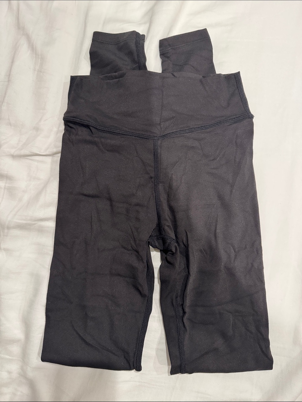 FORM BY SAMI CLARKE High-Waist Black Performance Capri Leggings